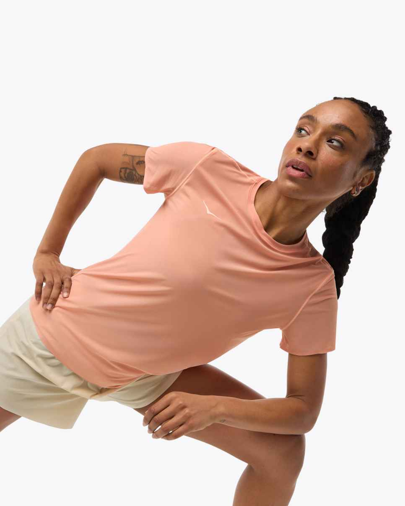 Hoka Women's Airolite Run Tee in Dry Clay-3
