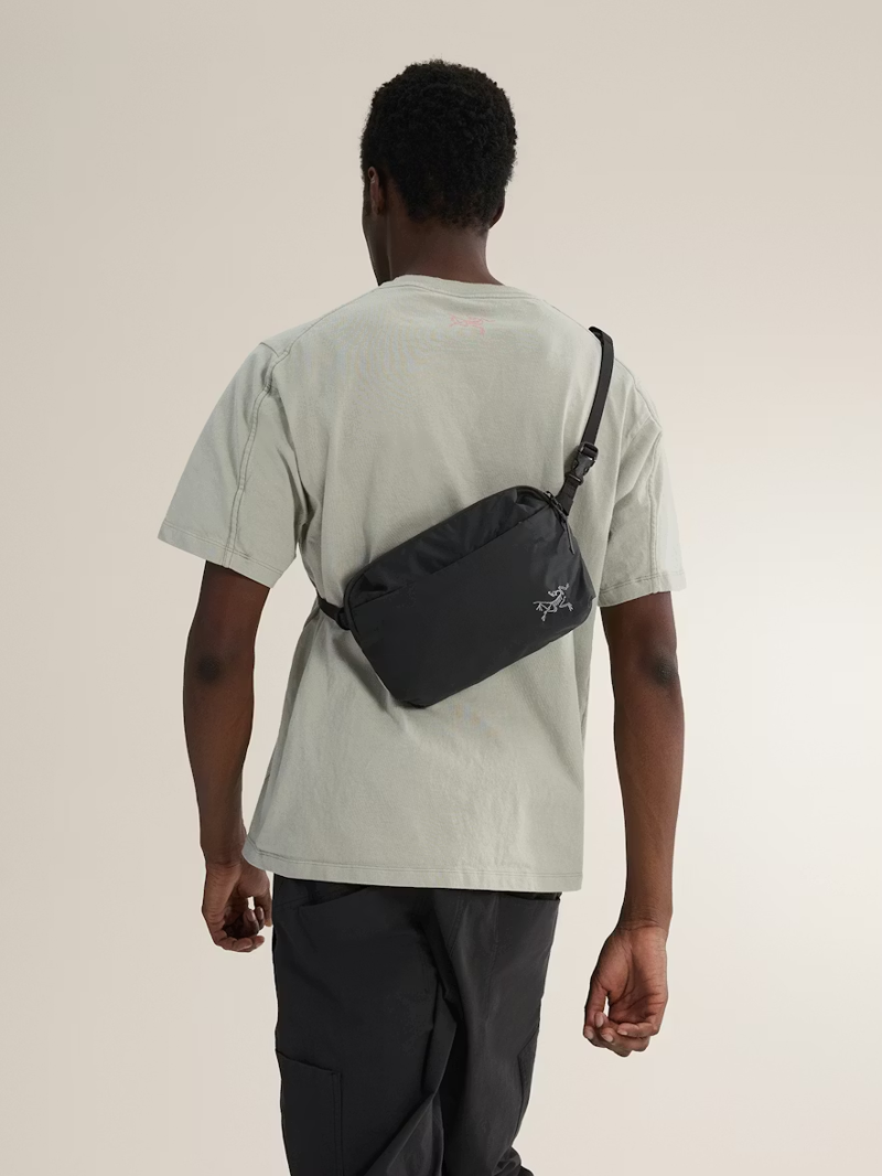 Arc'teryx Heliad Crossbody in Black-6