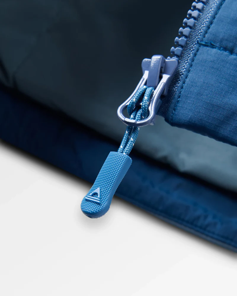 Passenger Men's Daybreak Lightweight Recycled Thermore Insulated Jacket in Rich Navy/Storm Grey/Dark Denim-5