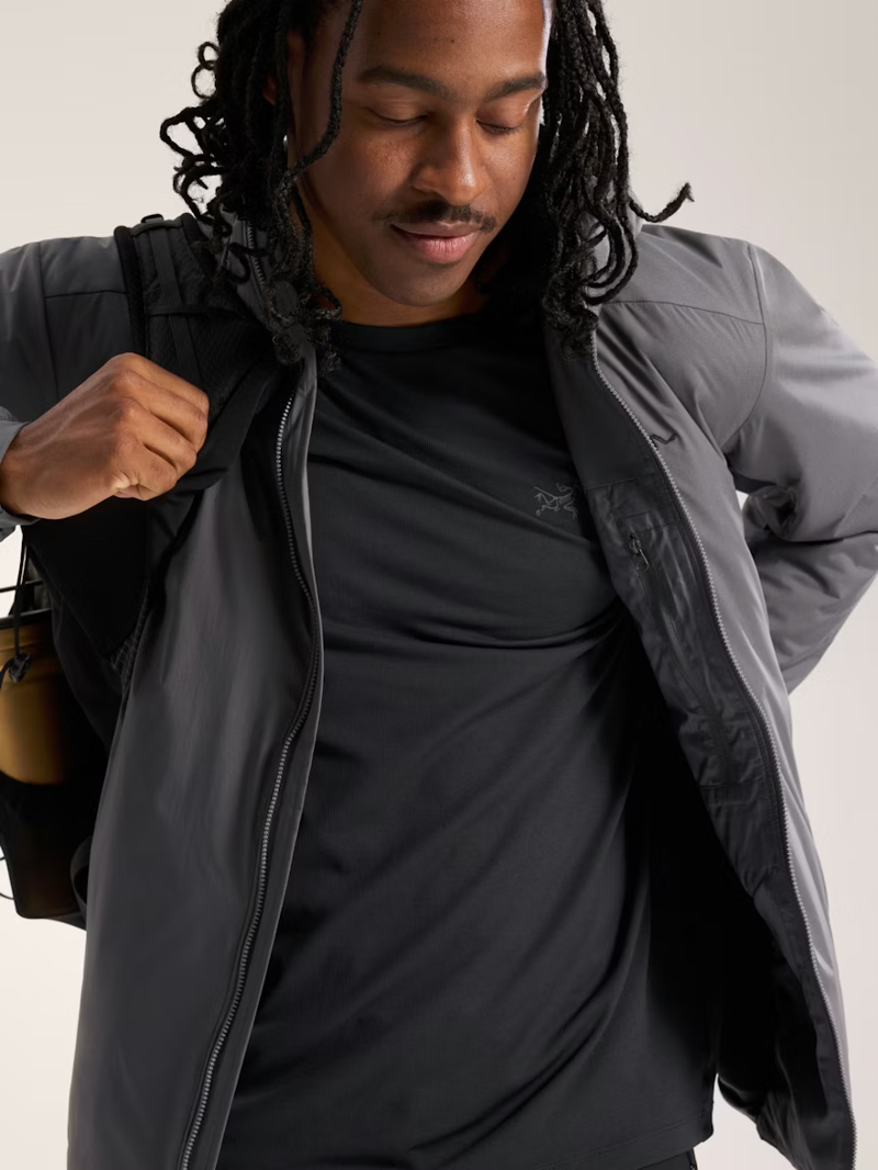 Arc'teryx Men's Atom Hoody in Cloud/Black-4