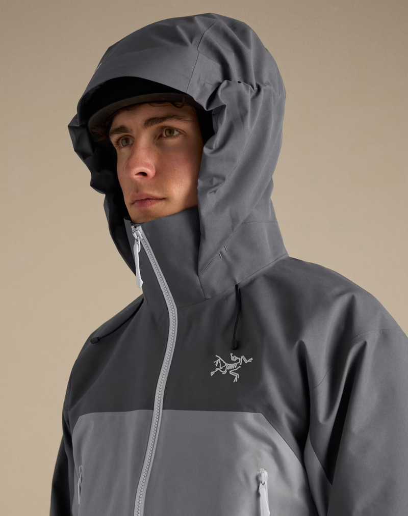 Arc'teryx Men's Beta AR Jacket in Cloud/Void-5