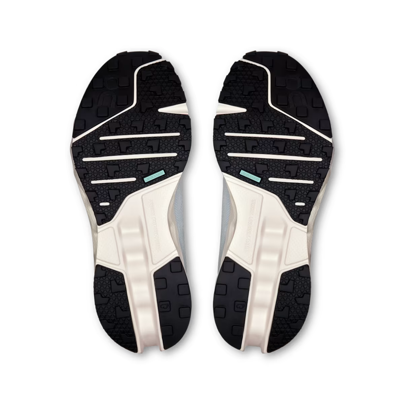 On Running Women's Cloudsurfer Trail in Arctic/Ivory-4