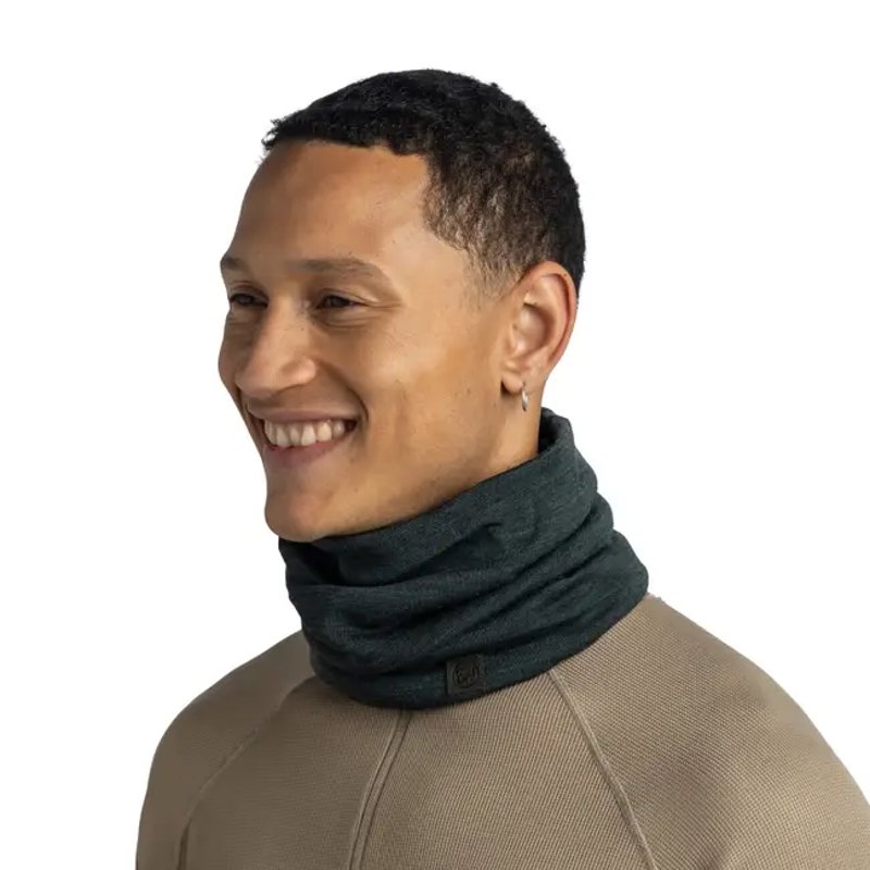Buff Merino Heavyweight Neck Warmer in Solid Forest-3
