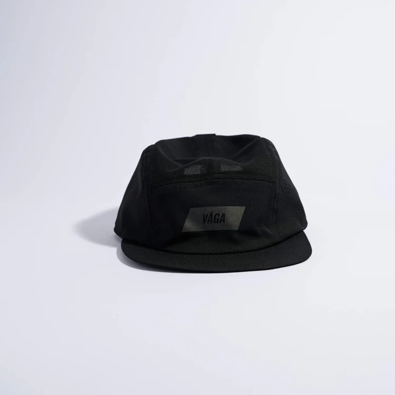Vaga Feather Racing Cap in Black-2
