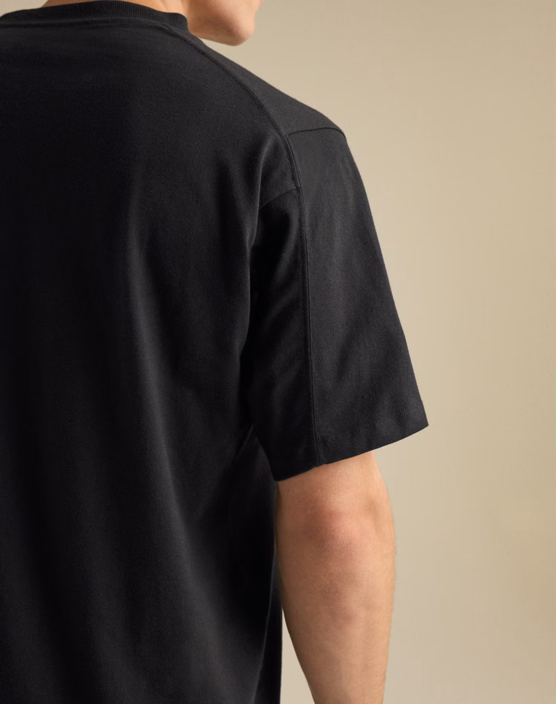 Arc'teryx Men's Kragg Cotton Emblem Crew Tee in Black-2