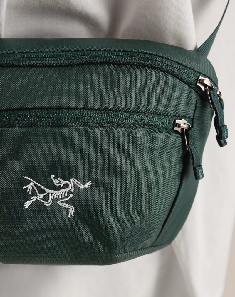 Arc'teryx Mantis 2 Waist Pack in Dark Jade-5