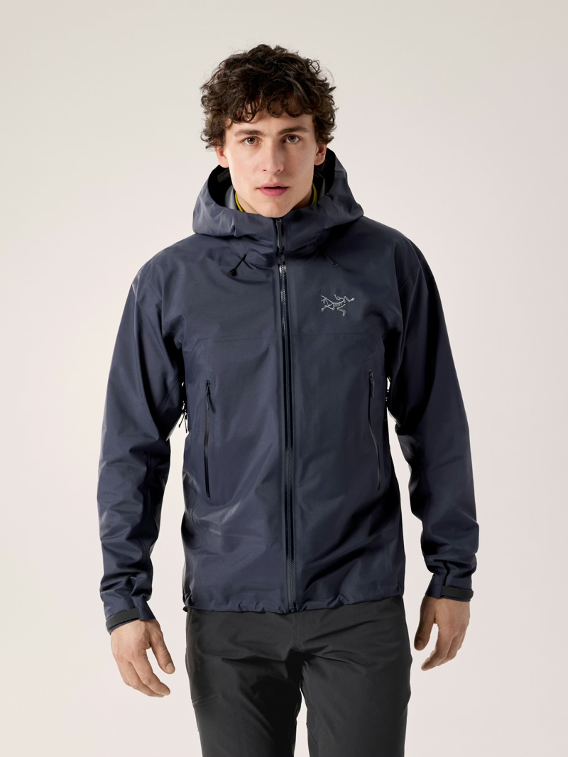Arc'teryx Men's Beta SL Jacket in Black Sapphire-2