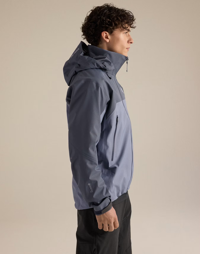 Arc'teryx Men's Beta AR Jacket in Dark Stratus/Stratus-2