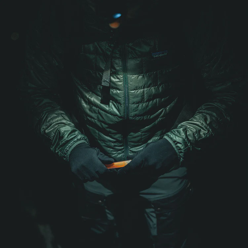 Lifesystems 15H Glow Sticks in Green/Orange - 2-Pack-2