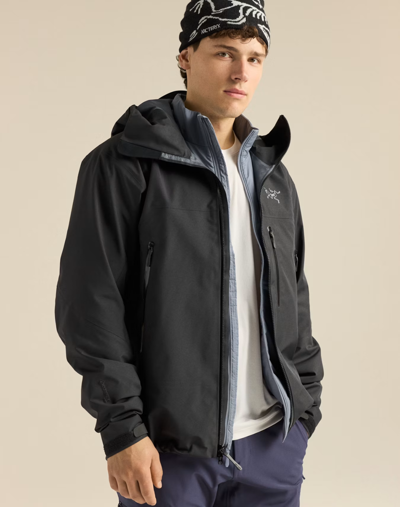 Arc'teryx Men's Beta SV Jacket in Black-2