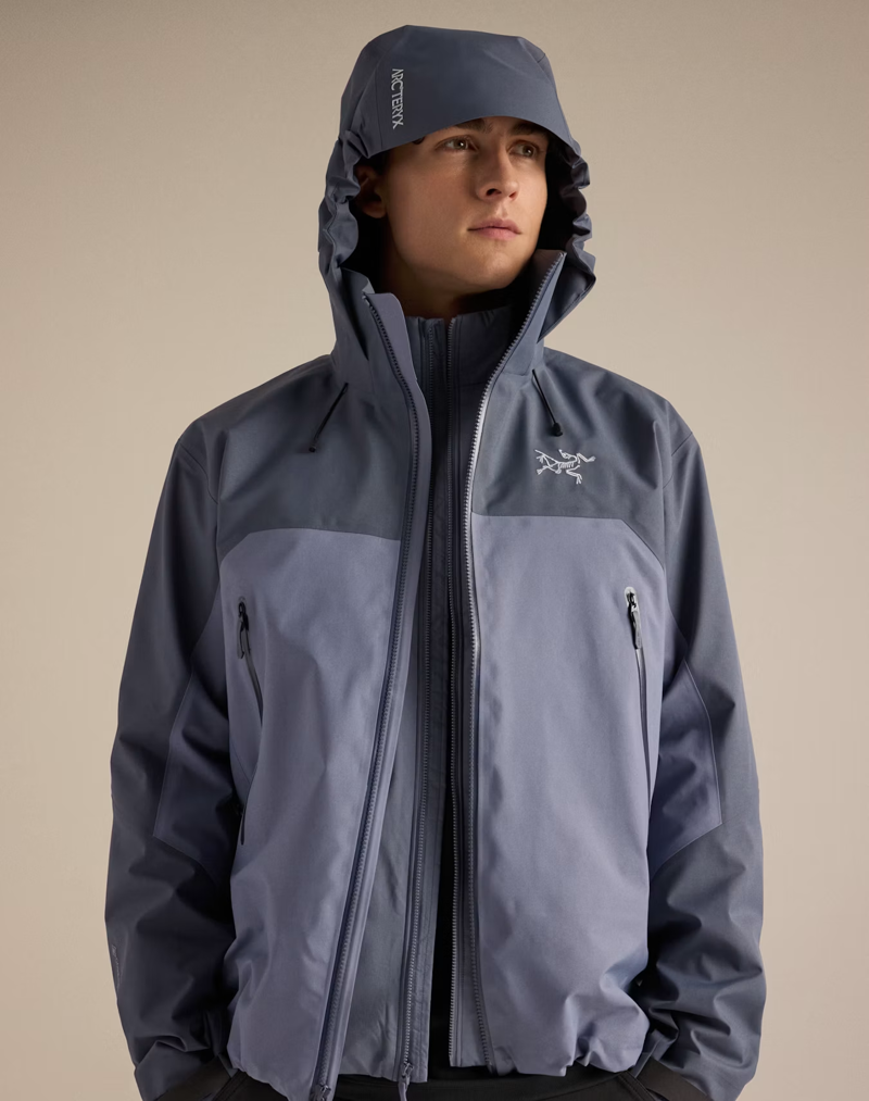 Arc'teryx Men's Beta AR Jacket in Dark Stratus/Stratus-4