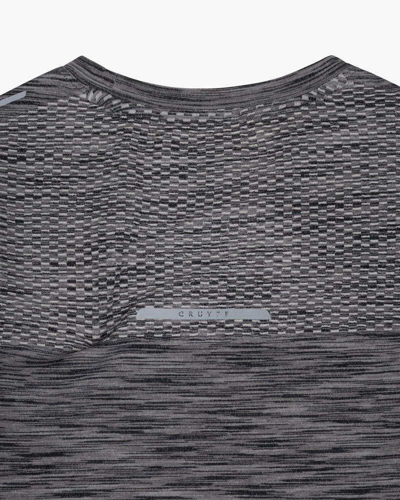 Cruyff Kid's Aquatic Tee in Black-3