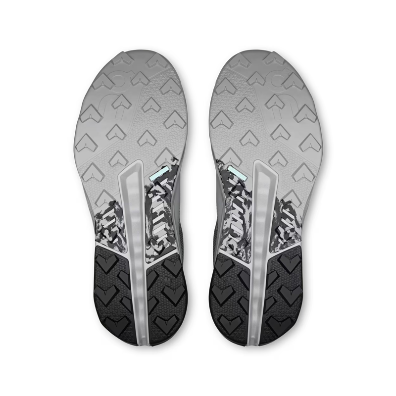 On Running Men's Cloudhorizon 2 WP in Rock/Alloy-4
