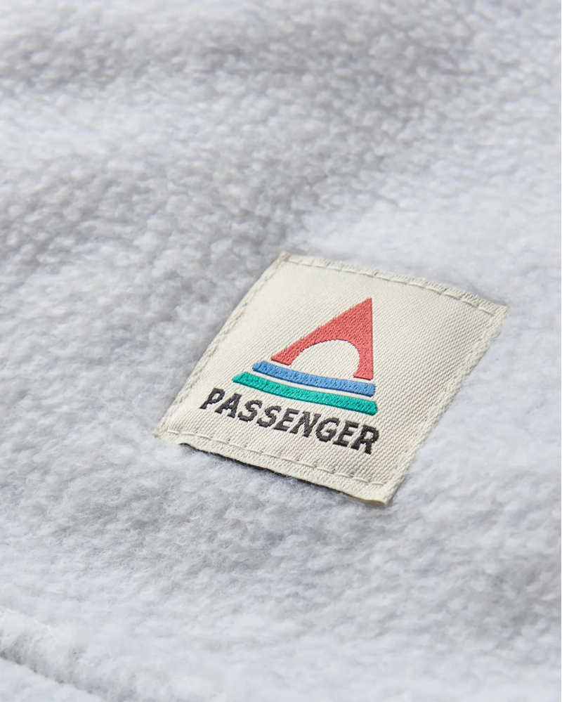 Passenger Men's Take It Easy Polar Fleece in Grey Marl-8