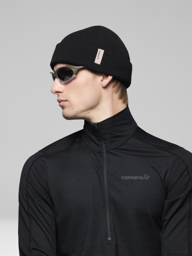 Norrona /29 Equaliser Beanie in Caviar Black-2