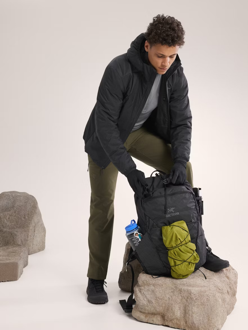 Arc'teryx Men's Atom SV Hoody in Black-7