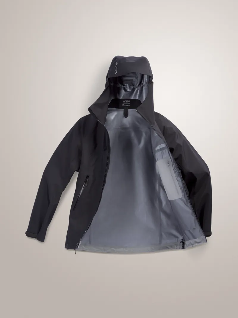 Arc'teryx Women's Beta Jacket in Black-2