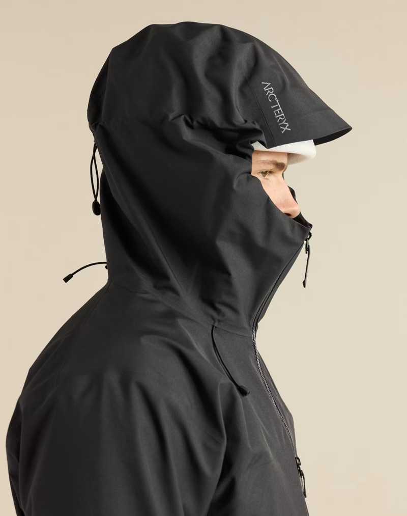 Arc'teryx Men's Beta SV Jacket in Black-5