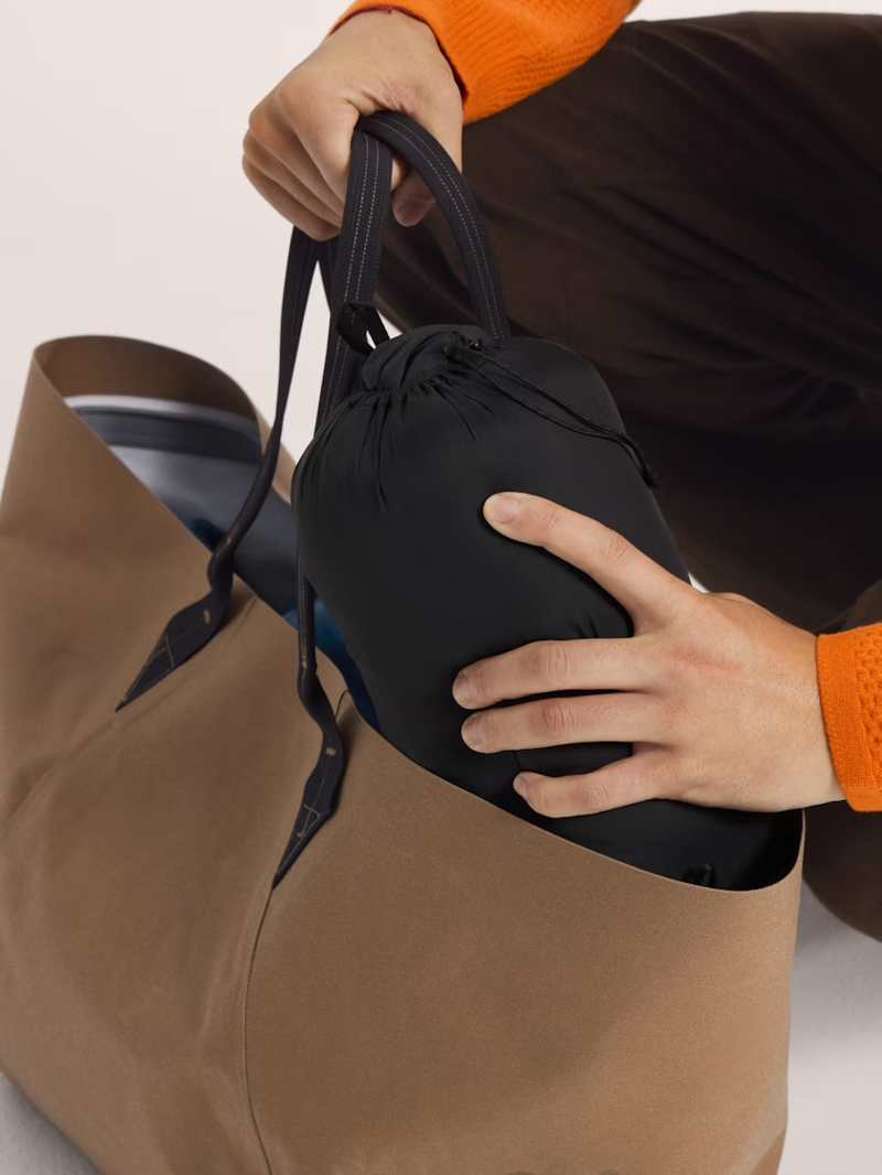 Arc'teryx Men's Thorium Hoody in Black-8