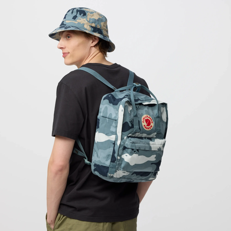 Fjallraven Graphics in Nimbus Blue/Hidden Animals-6