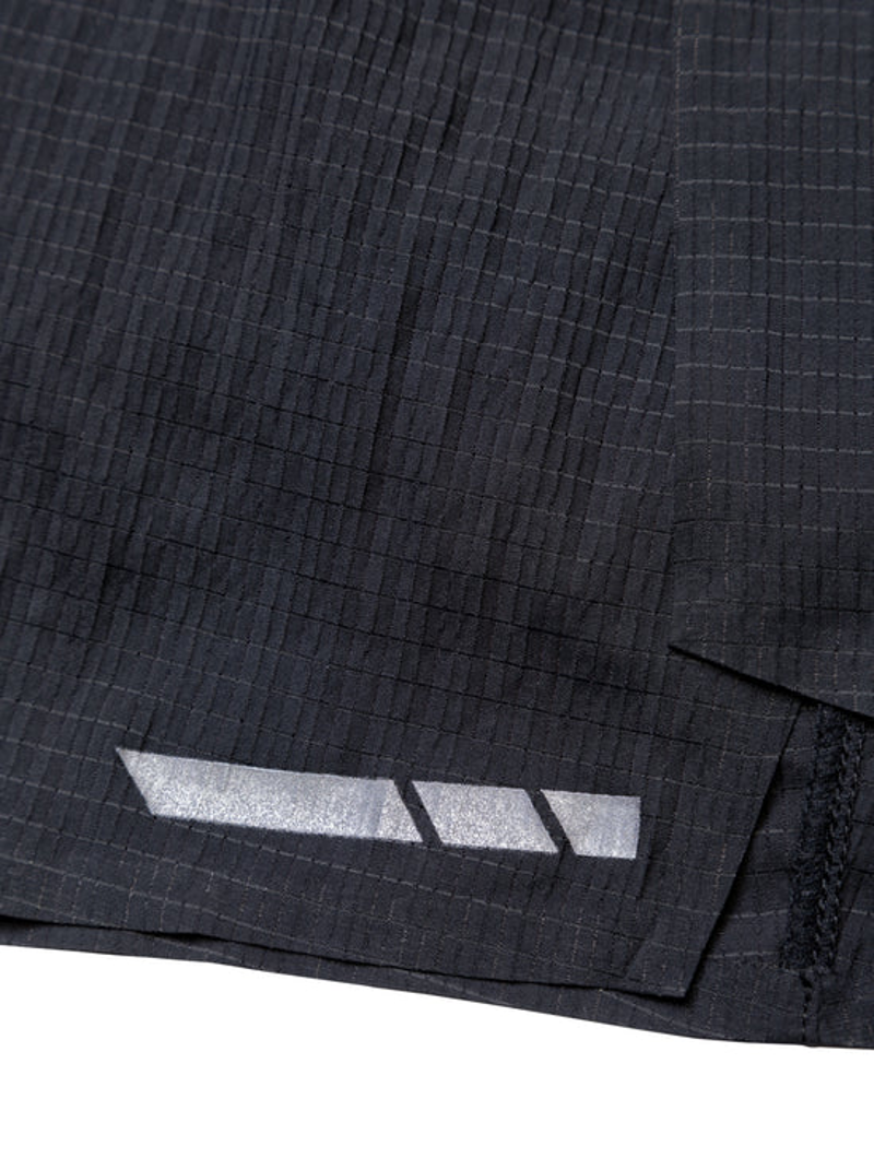 Ronhill Men's Tech Race Shorts in All Black-4