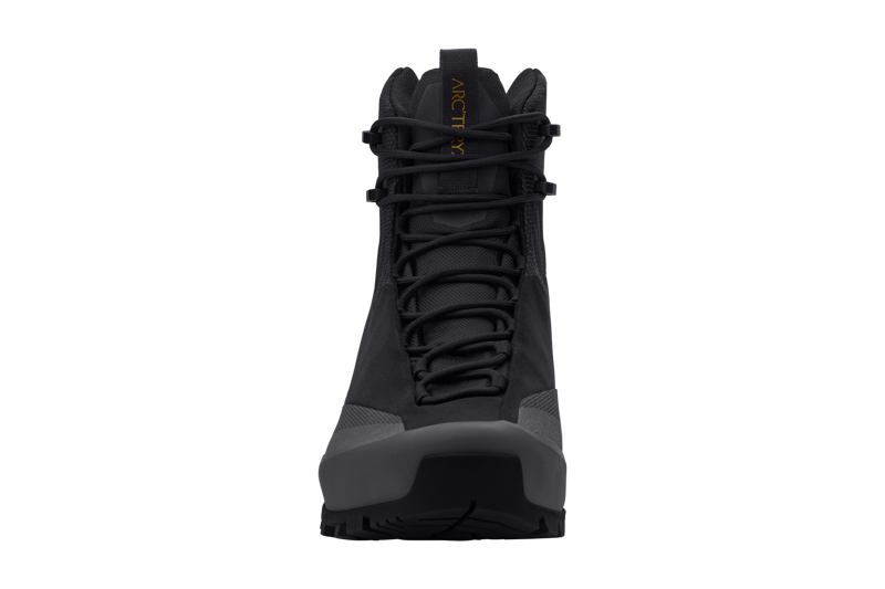 Arc'teryx Men's Konseal Trek Shoes in Black/Graphite-2