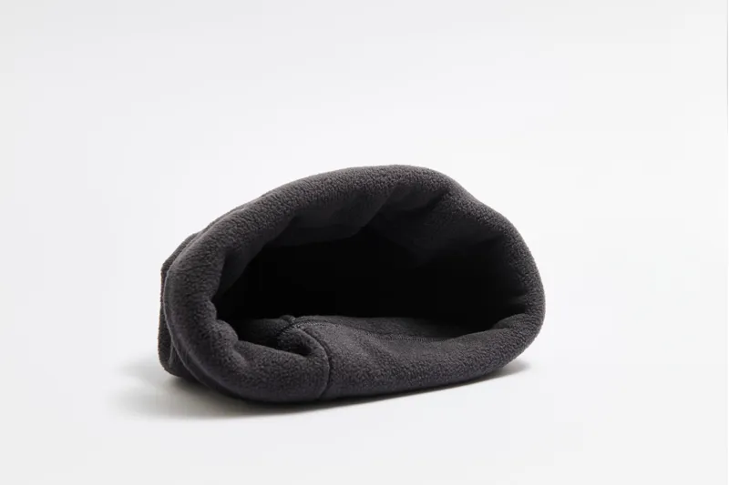 Vaga Adult Fleece Beanie in Charcoal-5