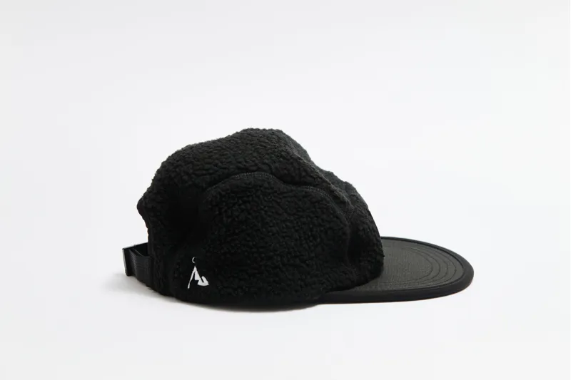Vaga Adult Teddy Fleece Cap in Black-3