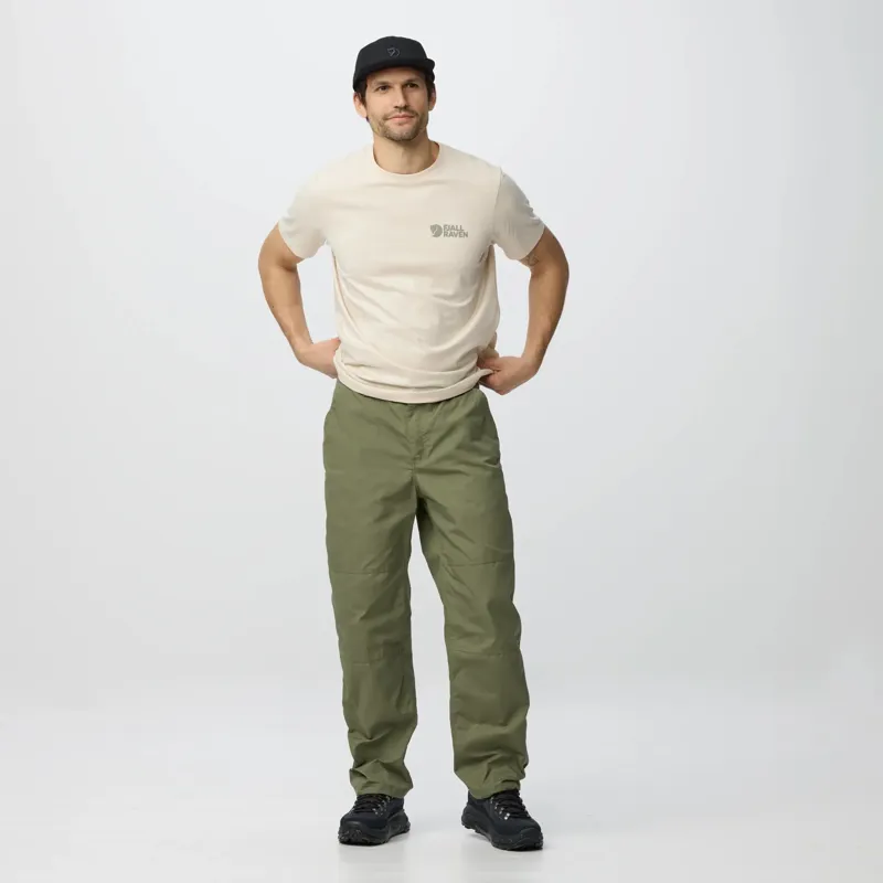 Fjallraven Men's Vardag Relaxed Trousers in Green-3