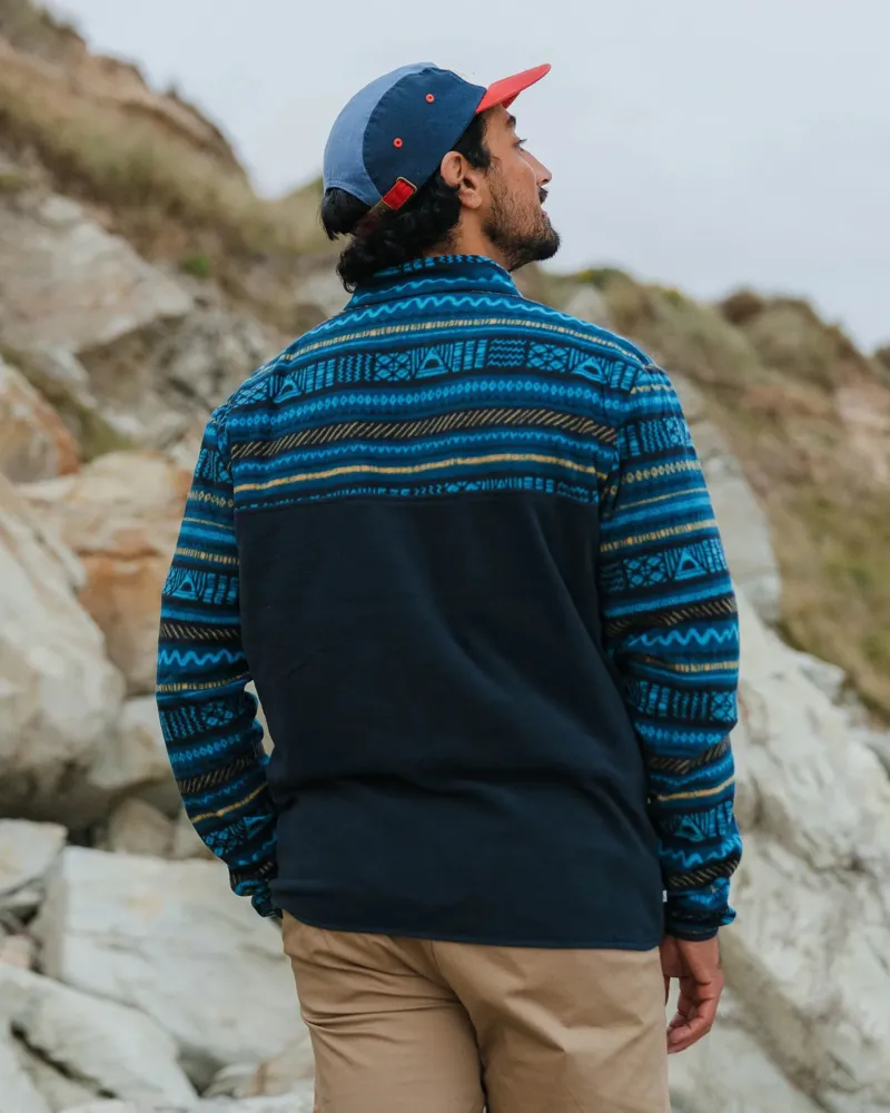 Passenger Men's Set Off Recycled Polar 1/4 Zip Fleece in Patchwork Stripe Tidal Blue/Deep Navy-2