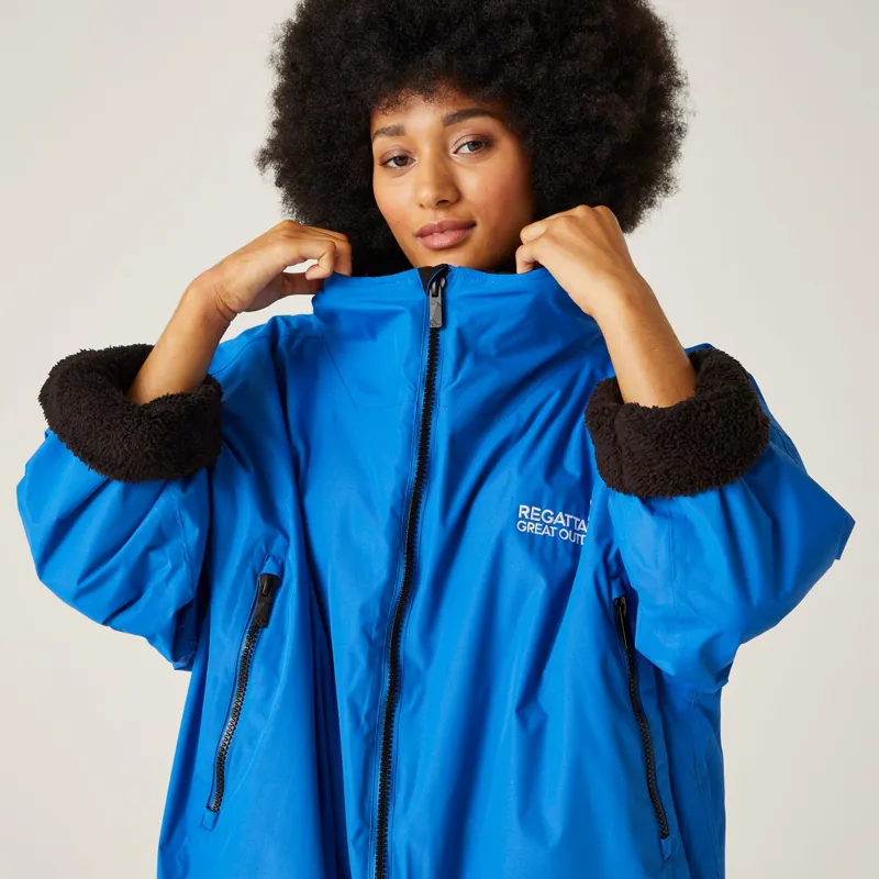 Regatta Adult Waterproof Changing Robe in Oxford Blue-4